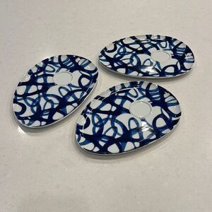 Crate&barrel Paola navone 3 plates, excellent condition. Great pieces.